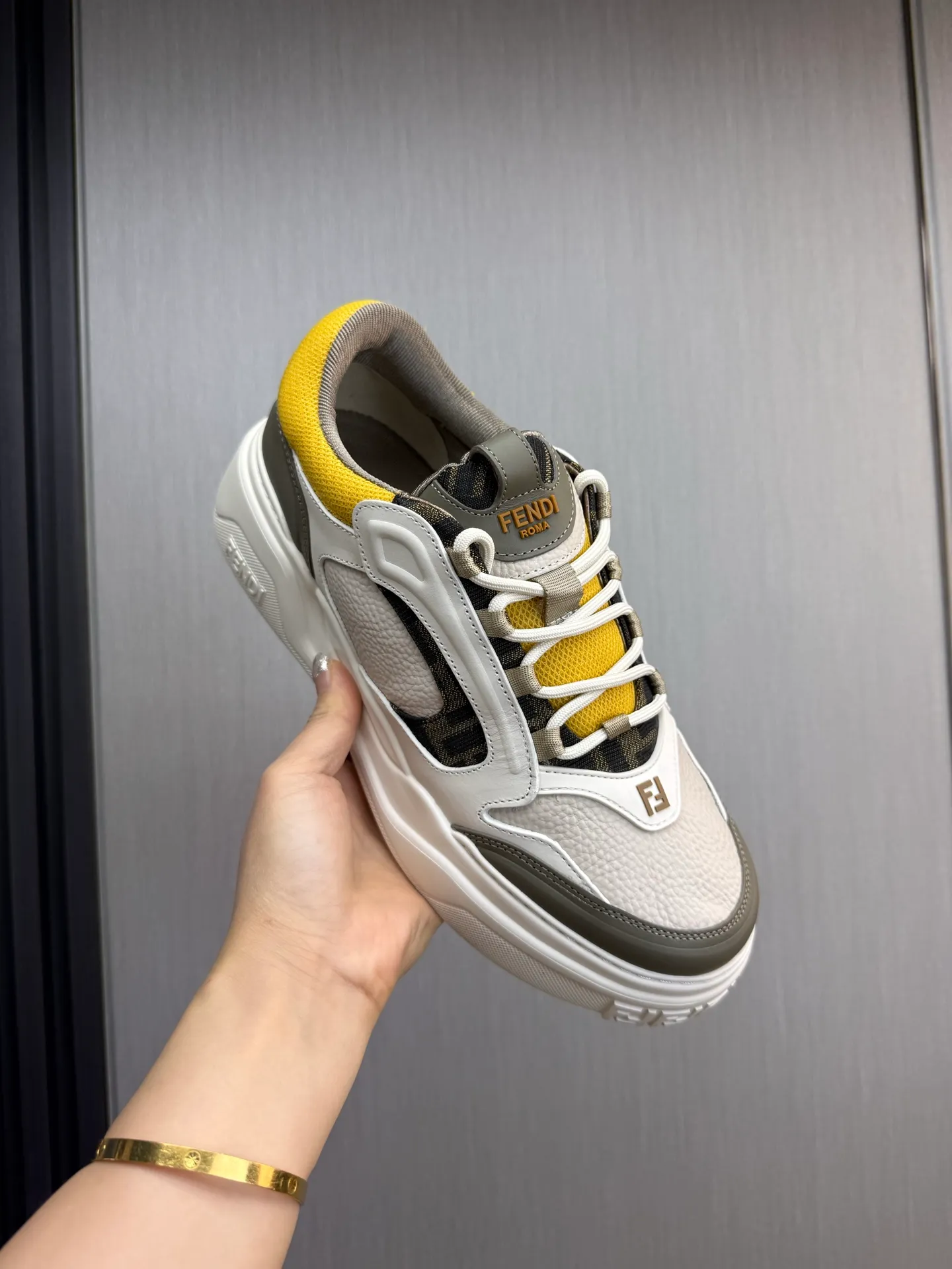Men's shoes 💰780💰 Fendi (FENDI) men's model official website 1:1 replica ⬆️ The latest hot sale 🔥Original cowhide stitching - Comfortable mesh lining Original outsole ✅Ready stock 38-45 (38.45 non-refundable)